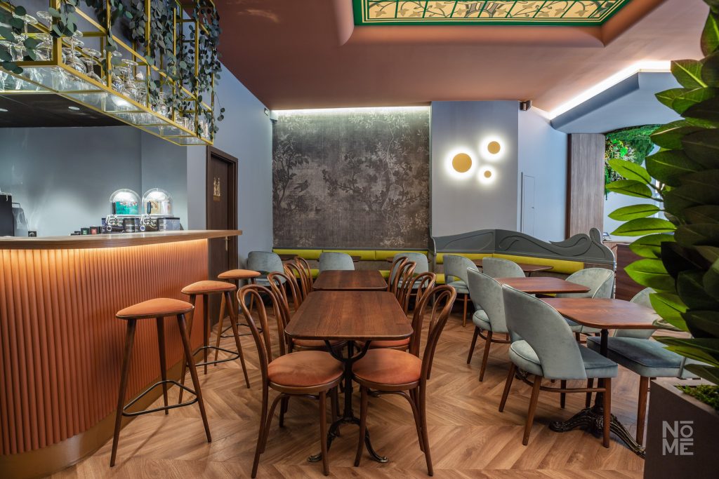 Aménagement de la salle du restaurant La Gourmandise réalisé par Atelier NŌMĒ