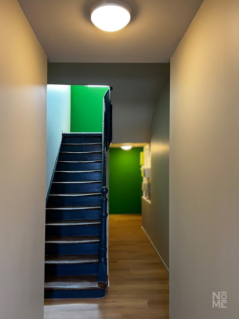Rénovation de cage d’escalier d’immeuble avec design moderne en Alsace